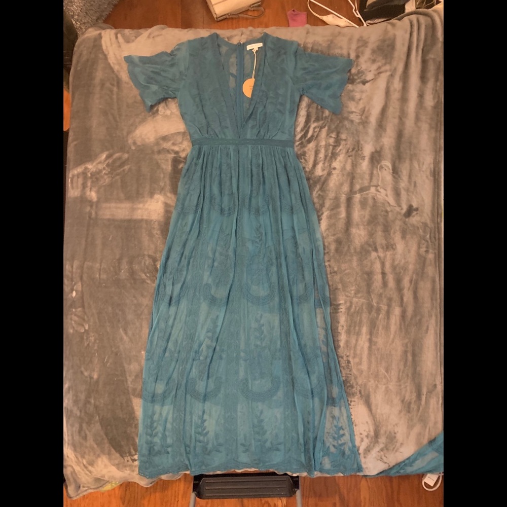 BNWT Honey Punch Romper Maxi, Size M